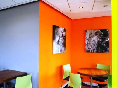 Express Dunstable, An Ihg